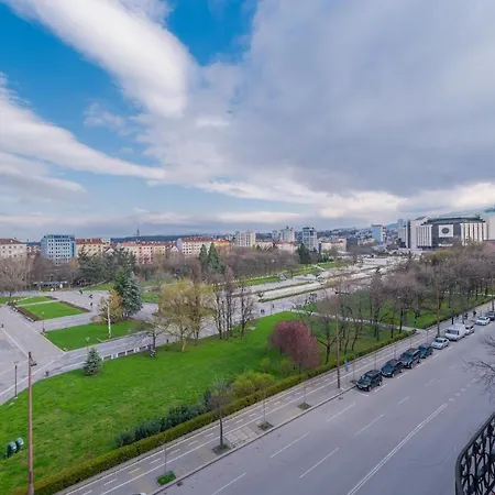 Vitosha Str 2bd White & Blue By Flat Mаnager *